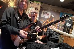 KNAC2
